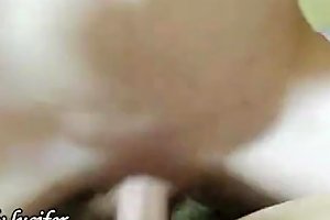 Joven Latina Acaricia Una Verga Para Tenerla Adentro Bien Dura