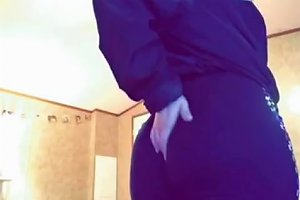 Booty Rub Me Baby