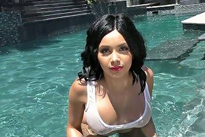 No Matter What Happens Big Bottomed Aaliyah Hadid Loves Double Penetration